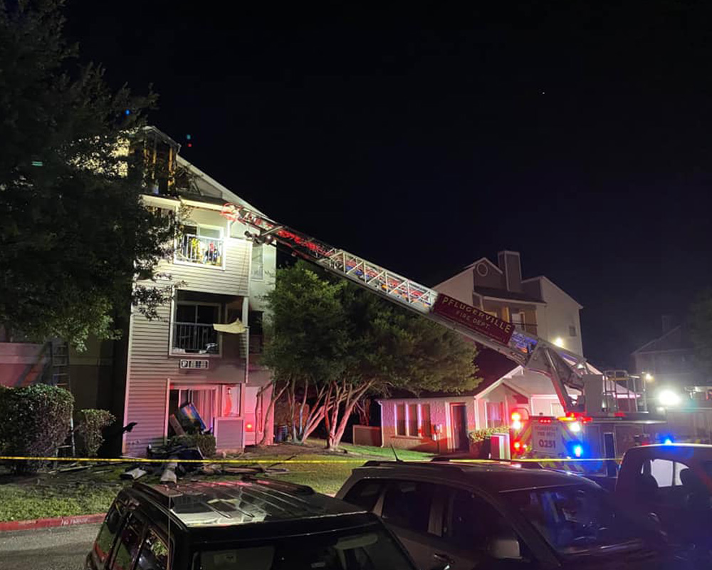 a car parked on the side of a building